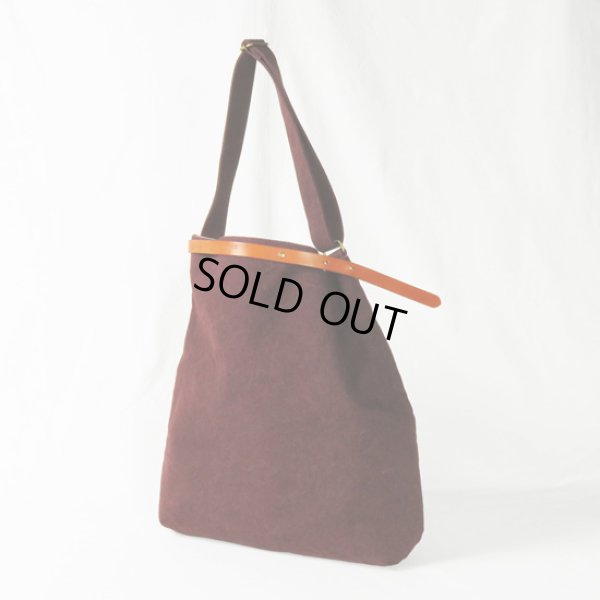 18 バーガンディー