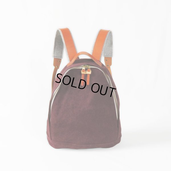 18 バーガンディー