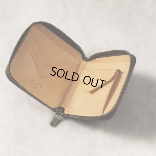 画像5: Re-ACT / リアクト フラワーエンボスレザー ラウンドファスナーミドルウォレット (5)