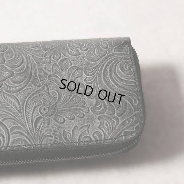 画像4: Re-ACT / リアクト フラワーエンボスレザー ラウンドファスナーロングウォレット (4)