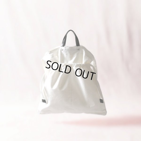 043 ホワイト×ブラック