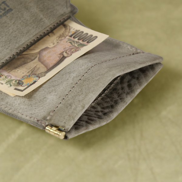 画像10: Re-ACT / リアクト アラスカレザー 3つ折りミニウォレット (10)