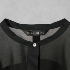 画像2: mizuiroind / ミズイロインド シアーボイルミックス スタンドカラーワイドシャツ (2)
