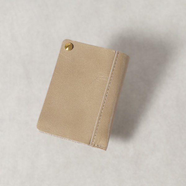 9004 グレージュ