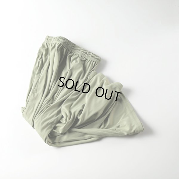 画像9: sosotto / ソソット アンティークサテン 消しプリーツ ノースリーブワンピース (9)