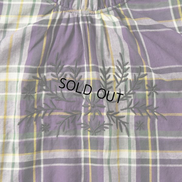 画像4: sosotto / ソソット スカラップ 刺しゅう半袖ブラウス (4)