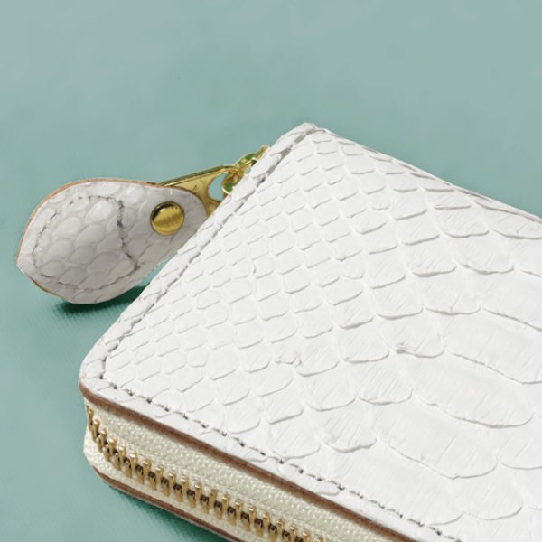 画像9: KCs / ケイシイズ マットパイソン ラウンドジップミニウォレット (9)