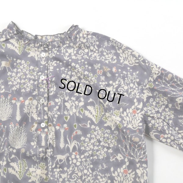 画像3: sosotto / ソソット リバティープリント 裾ドロストフリル衿プルオーバーブラウス (3)