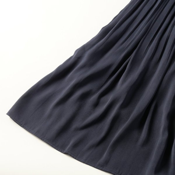 画像4: sosotto / ソソット アンティークサテン 消しプリーツスカート (4)