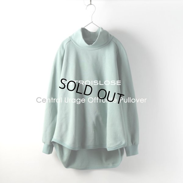 画像2: ESTROISLOSE / エストゥロワルーズ セントラル裏毛 オフタートルプルオーバー (2)