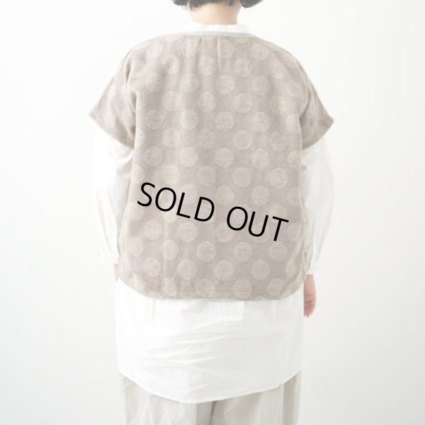 画像4: NATURAL LAUNDRY / ナテュラルランドリー ドットジャガード ドルマンベスト (4)