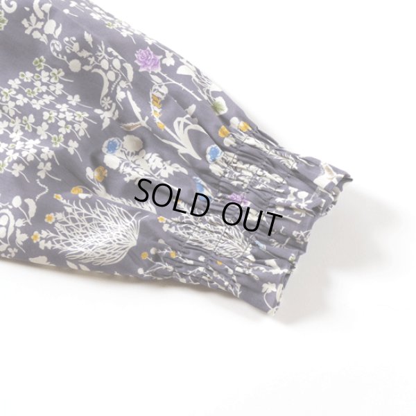 画像4: sosotto / ソソット リバティプリント バンドカラー 袖シャーリングブラウス (4)