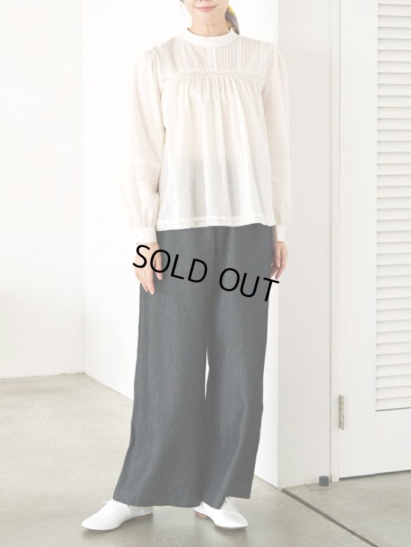 画像2: PONT DE CHALONS / ポンデシャロン 2WAYレースハイネックブラウス (2)