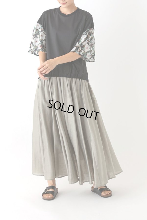 画像2: sosotto / ソソット ブレーティング天竺+LIBERTYシルフローン ギャザー5分袖Tシャツ (2)