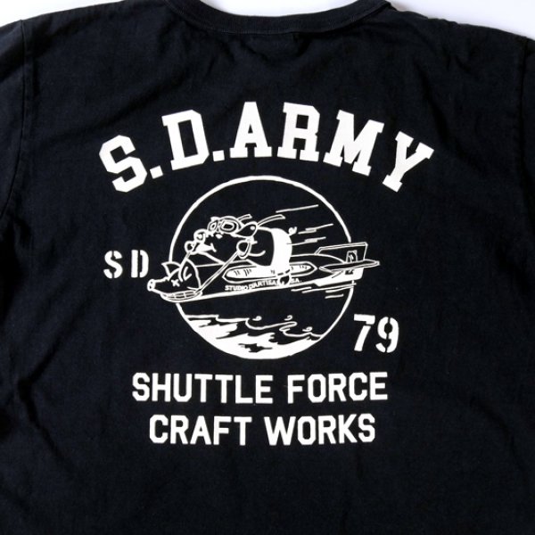 画像2: STUDIOD'ARTISAN / ステュディオダルチザン USAコットンプリントTシャツ (2)