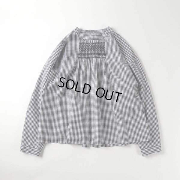 画像2: grin / グリン ブロード スモッグ刺しゅうシャツ (2)