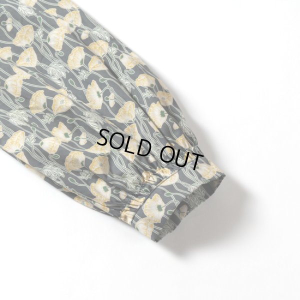 画像11: sosotto / ソソット リバティタナローン フリル衿ゴムシャーリングブラウス (11)