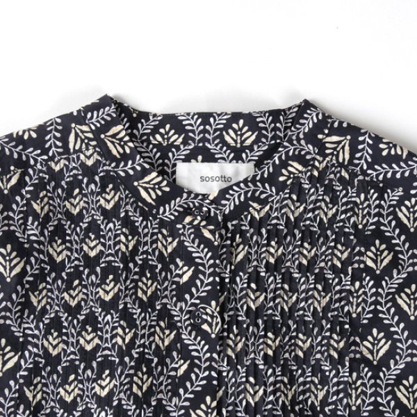 画像2: sosotto / ソソット ツタ柄細ピンタック ウエストドロストワンピース (2)