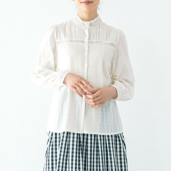 画像2: PONT DE CHALONS / ポンデシャロン スタンドレースカラーピンタックブラウス (2)