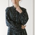 画像4: sosotto / ソソット スズラン柄細ピンタック ウエストドロストワンピース (4)