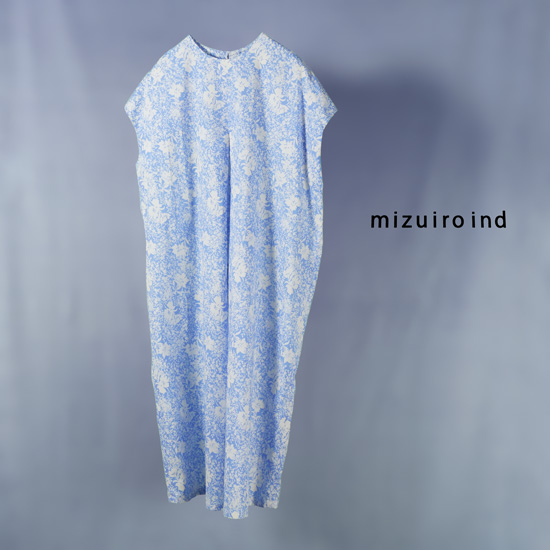 mizuiroind / ミズイロインド プリントフロントタックノースリーブワンピース